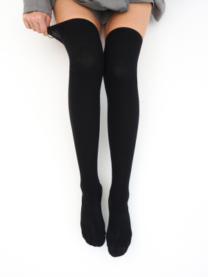 Высокие гольфы в рубчик черный на сайте
