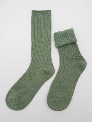 Уютные носки из шерсти зеленый