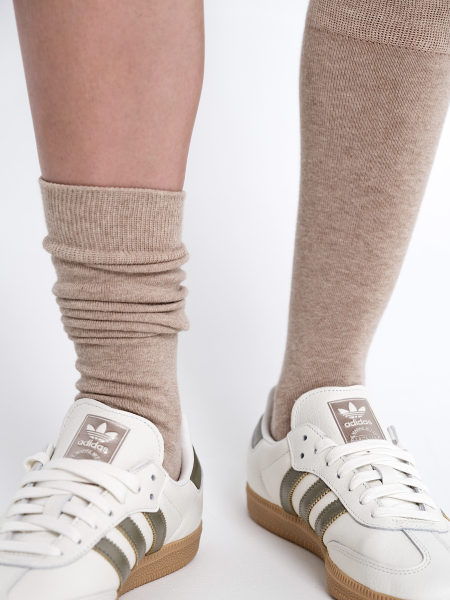 Гольфы из гладкого хлопка бежевый подробно