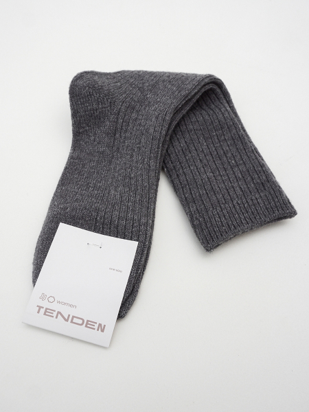 Уютные носки из шерсти серый