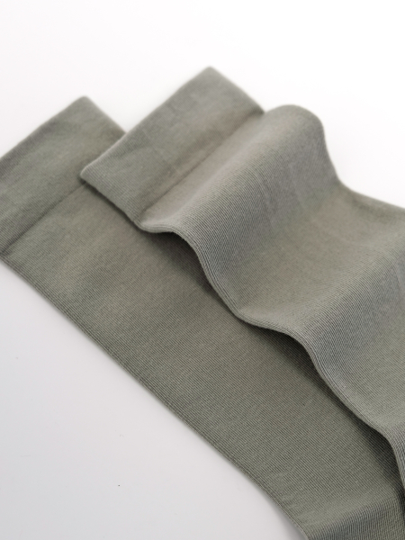 Посмотреть Высокие носки из гладкого хлопка зеленый