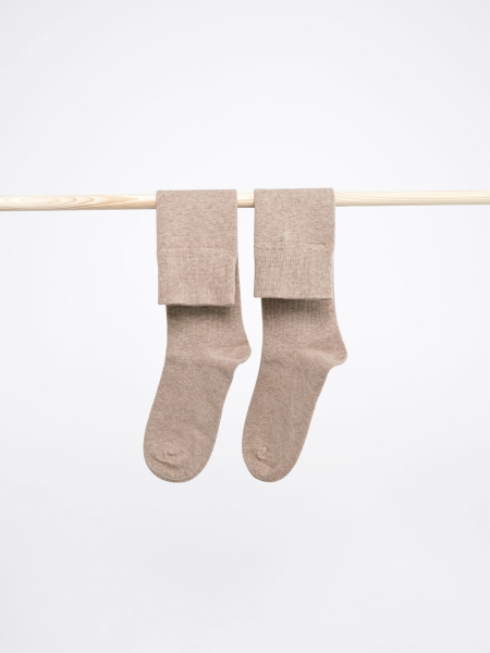 Гольфы из гладкого хлопка бежевый подробно