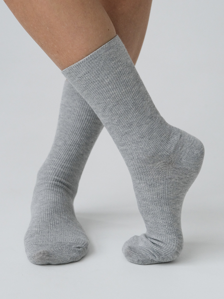 Бесшовные носки в рубчик меланж