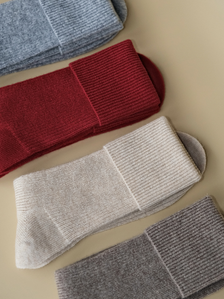 Носки из кашемира длинные красный