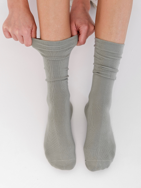 Посмотреть Высокие носки из гладкого хлопка зеленый