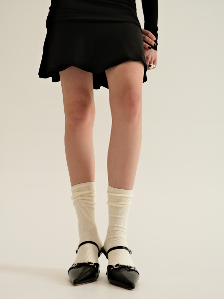 Посмотреть Бесшовные носки в рубчик молочный