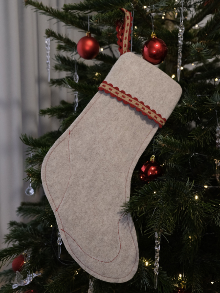 Валенок подарочный молочный