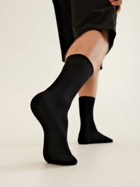 Мужские носки в рубчик черный